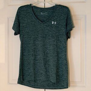 Under Armour Loose Heatgear short sleeve V-neck tee, size Large, dark green